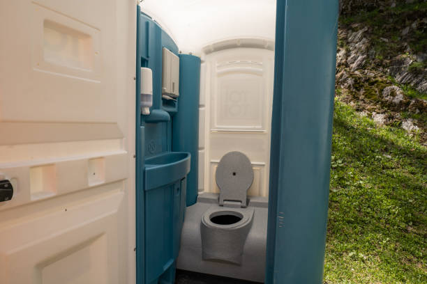 Best Portable bathroom rental  in Gulf Park Estates, MS